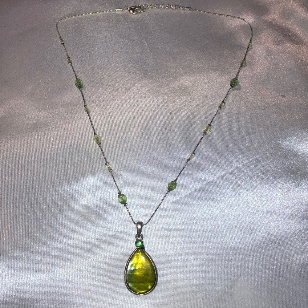 Elegant Green‎ Pendant Necklace